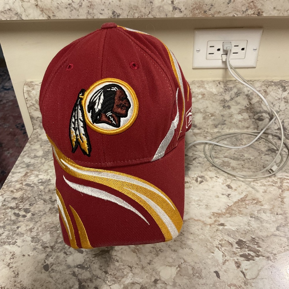 Reebok NFL Washington Redskins Hat Burgundy Gold Stretch Fit OSFA Cap